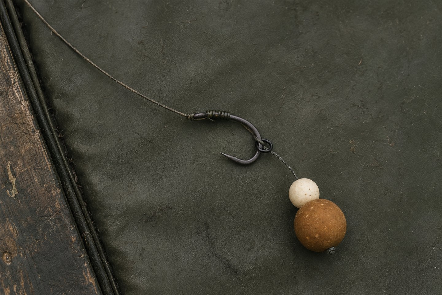 A blowback rig with the rig ring positioned on the hook shank
